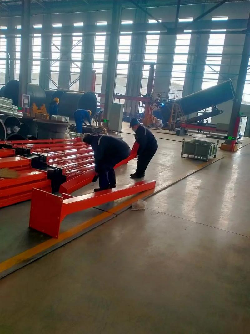 烟台矿山机械客户焊烟净化设备安装现场纪实